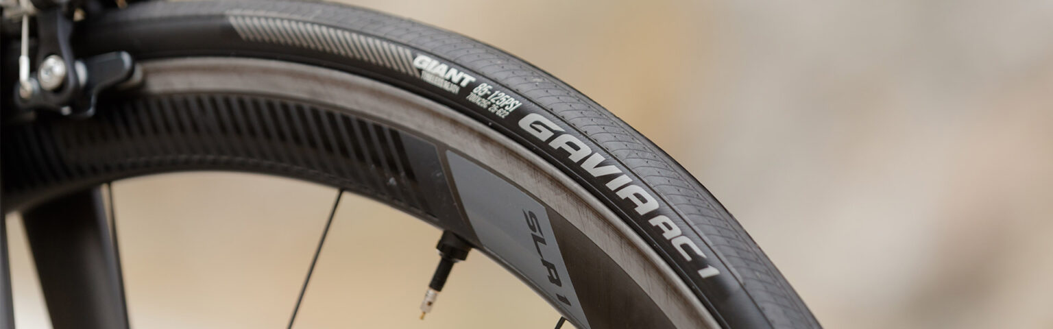 Guide to Tubeless Bike Tires [Cycling Advice] (2021)
